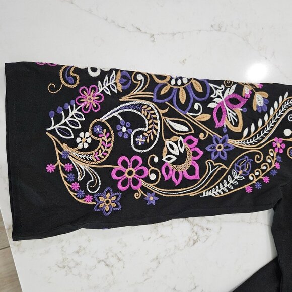 Chico's Black Embroidered Long Sleeve Top Knit Woven Size Small Boho Feminine - Picture 3 of 9